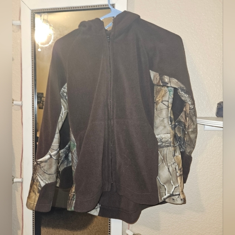 Youth size L brown & Camo zip up sweater brown with camo sides. Gamehide brand.